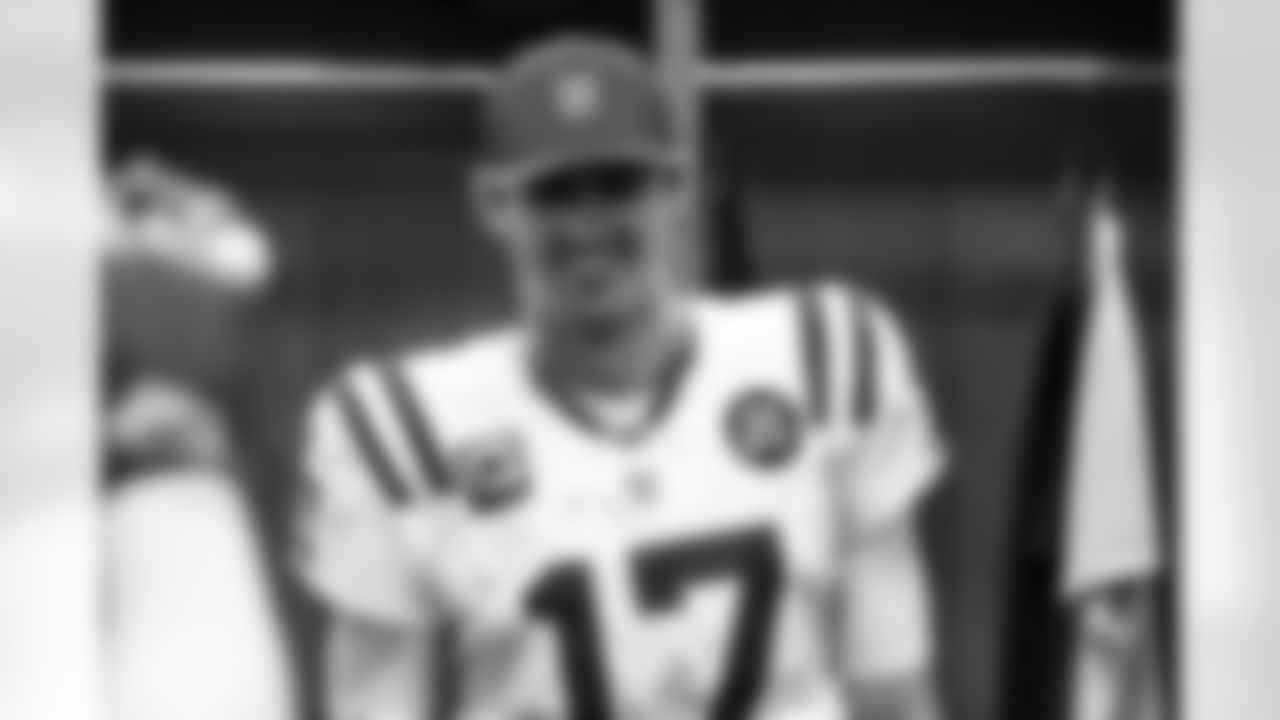 QB Daniel Jones #17