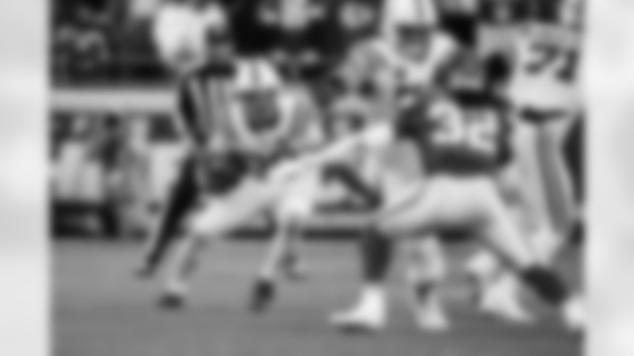 RB Jonathan Taylor #28