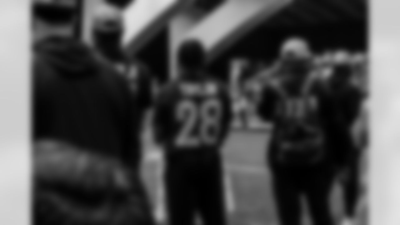 RB Jonathan Taylor #28