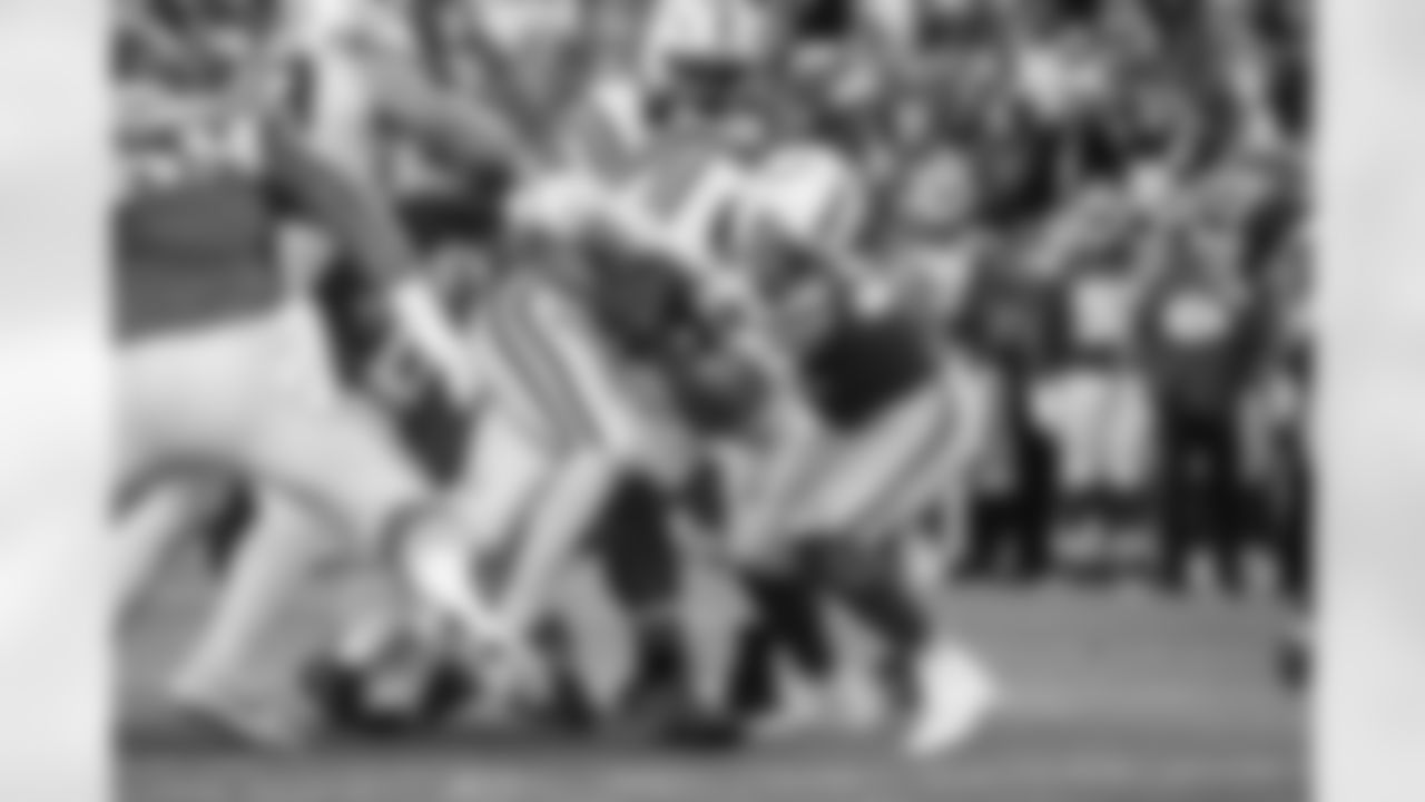 RB Jonathan Taylor #28