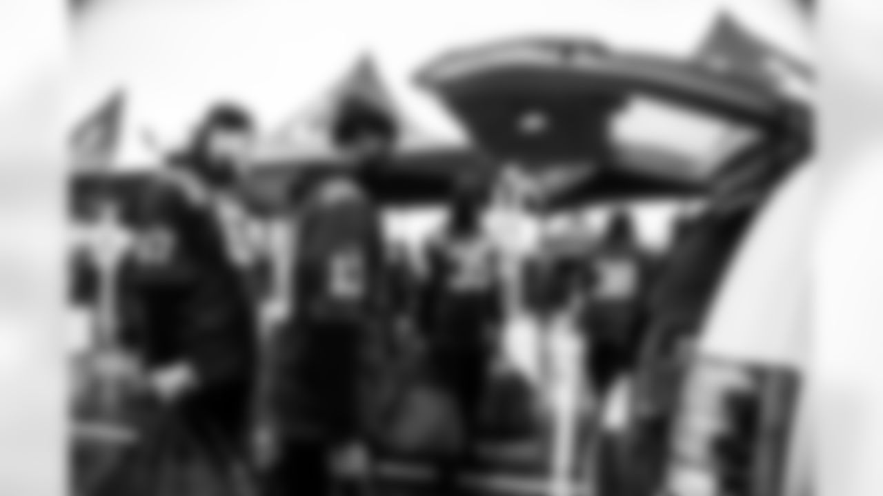 T Luke Tenuta #67, T Luke Tenuta #67, WR Laquon Treadwell #13, WR Laquon Treadwell #13 and CB Johnathan Edwards #35