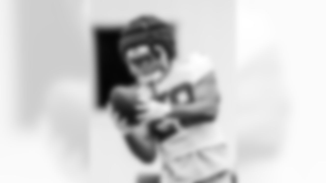 RB Jonathan Taylor #28