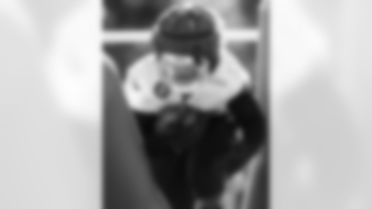 RB Jonathan Taylor #28