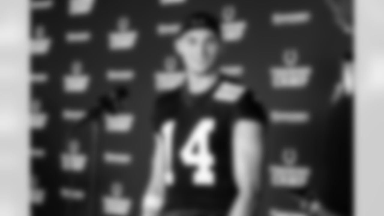 14 WR Alec Pierce