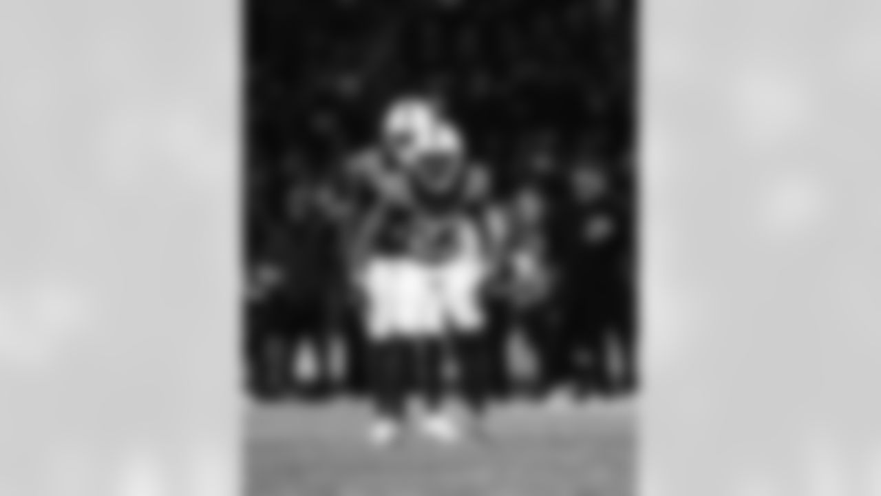 CB Kenny Moore II #23