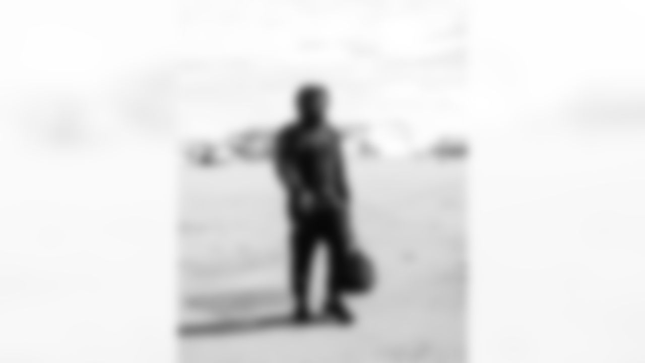 CB Jonathan Edwards #35