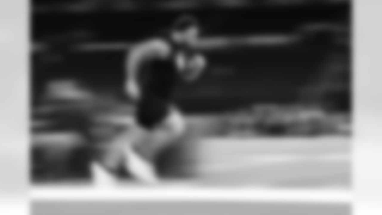 Texas A&M offensive lineman Chase Bisontis (05) runs the 40-yard dash during the 2026 NFL Scouting Combine on Sunday, March 1, 2026 in Indianapolis, Indiana. (Cooper Neill/NFL)