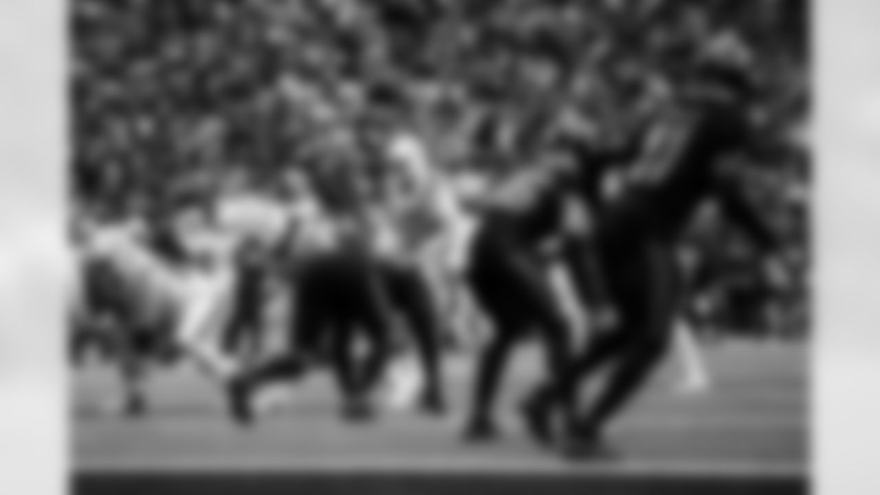 QB Riley Leonard #15