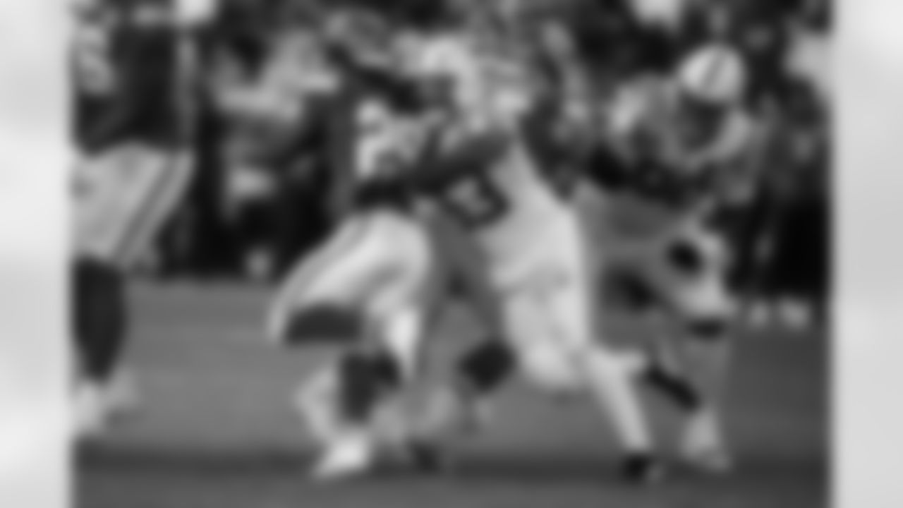 LB Germaine Pratt #53 and DT Grover Stewart #90