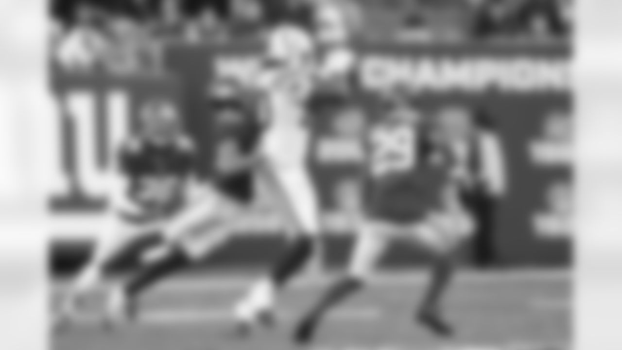 80 TE Jelani Woods