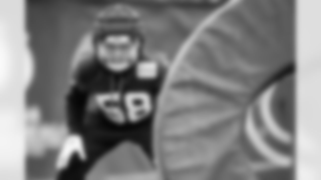 LB Austin Ajiake #58