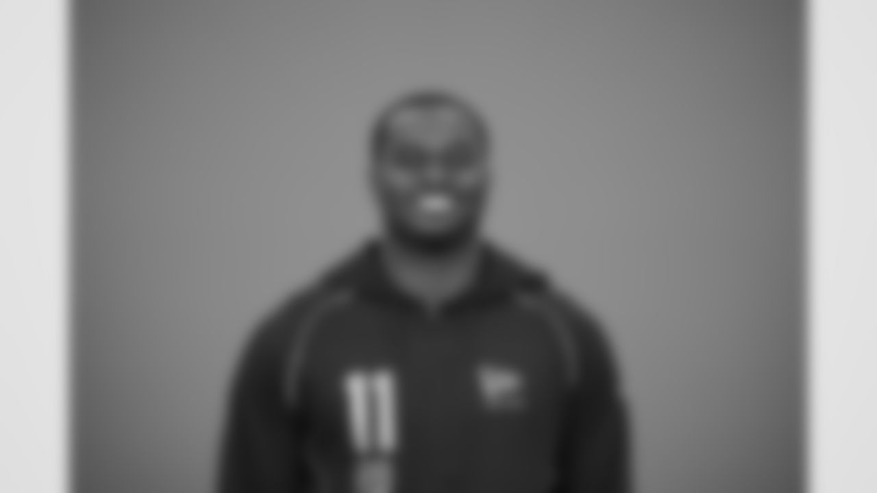 Notre Dame running back Jeremiyah Love (11) poses for a portrait at the NFL football scouting combine in Indianapolis, Wednesday, Feb. 25, 2026 (AJ Mast/AP Content Services for the NFL)