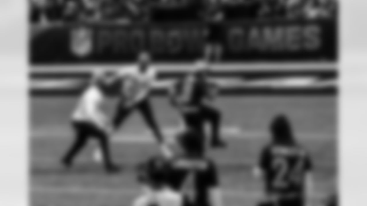 RB Jonathan Taylor #28