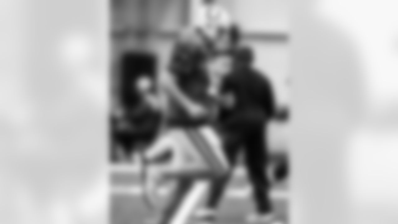 QB Phillip Rivers #17