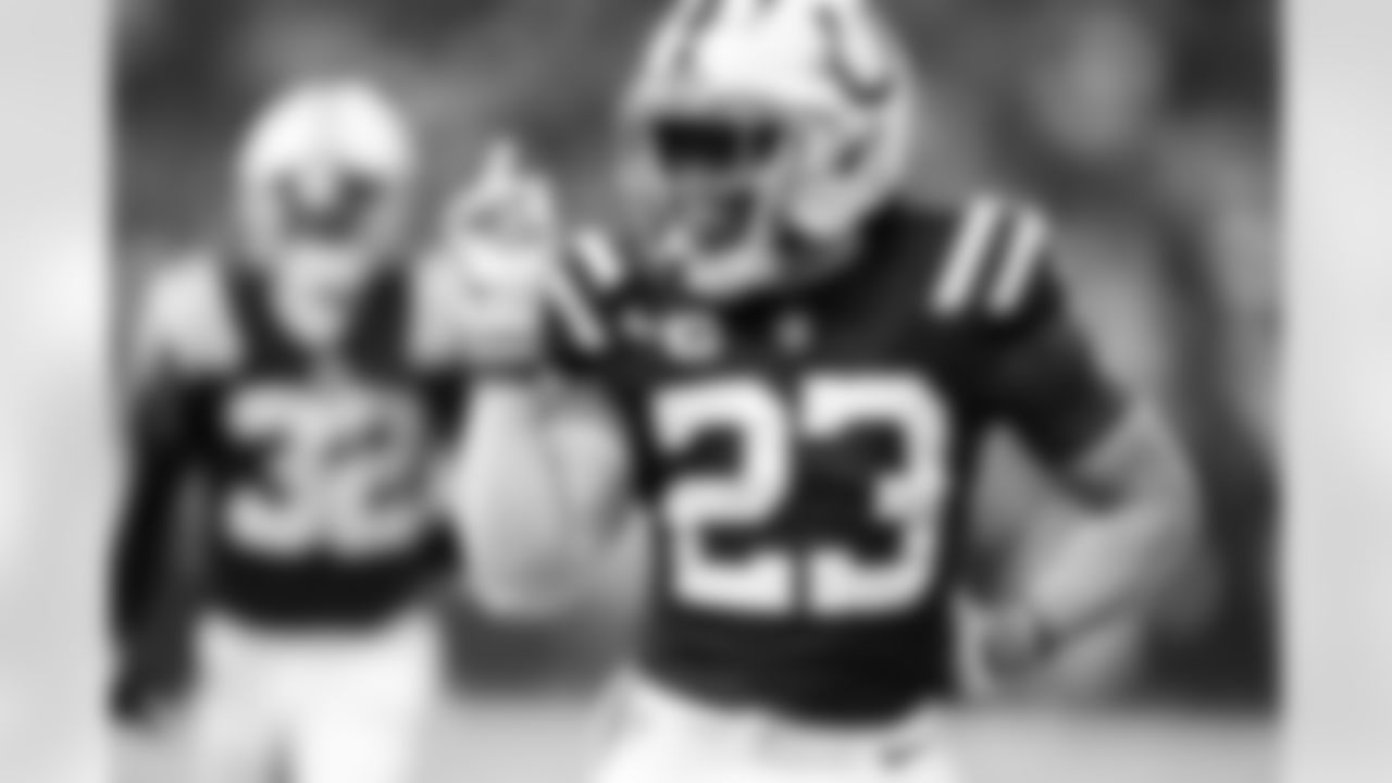 CB Kenny Moore II #23