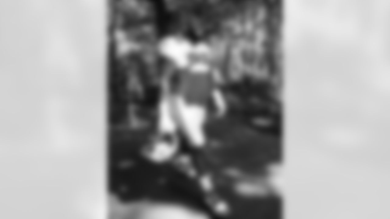 DT Neville Gallimore #92