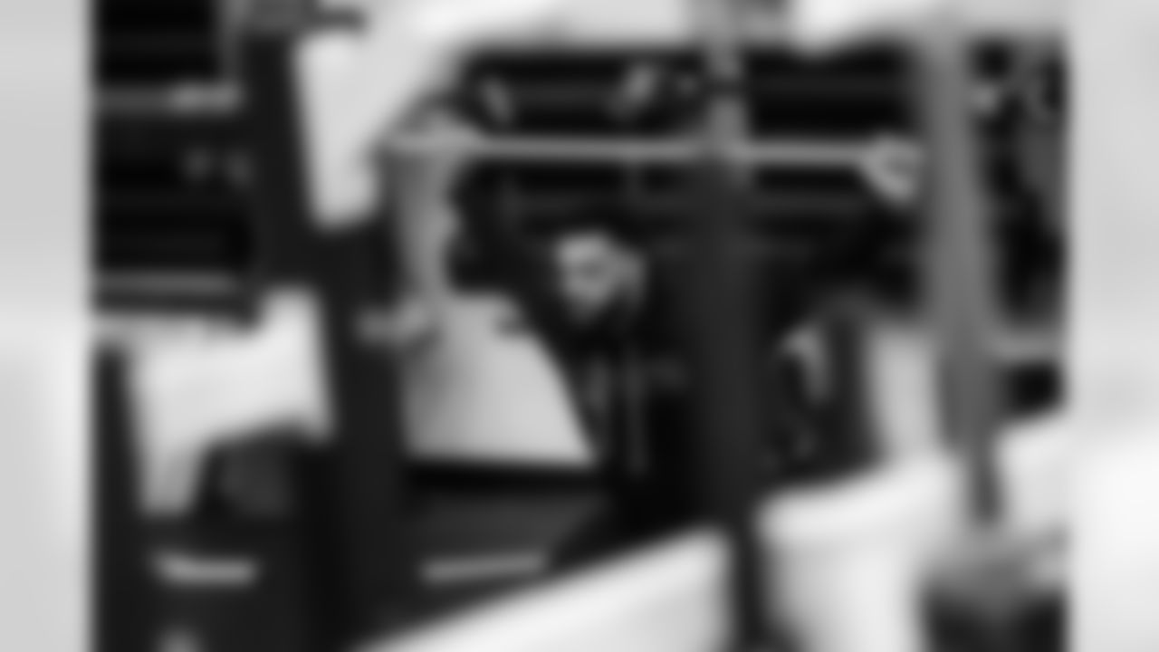 LB Austin Ajiake #58