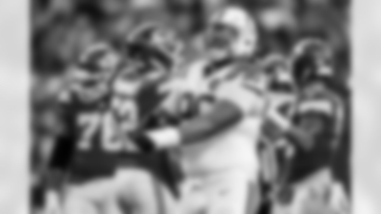 DT Grover Stewart #90