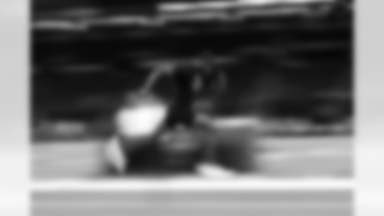 Kansas State defensive back VJ Payne (44) runs the 40-yard dash during the 2026 NFL Scouting Combine on Friday, February 27, 2026 in Indianapolis, Indiana. (Cooper Neill/NFL)