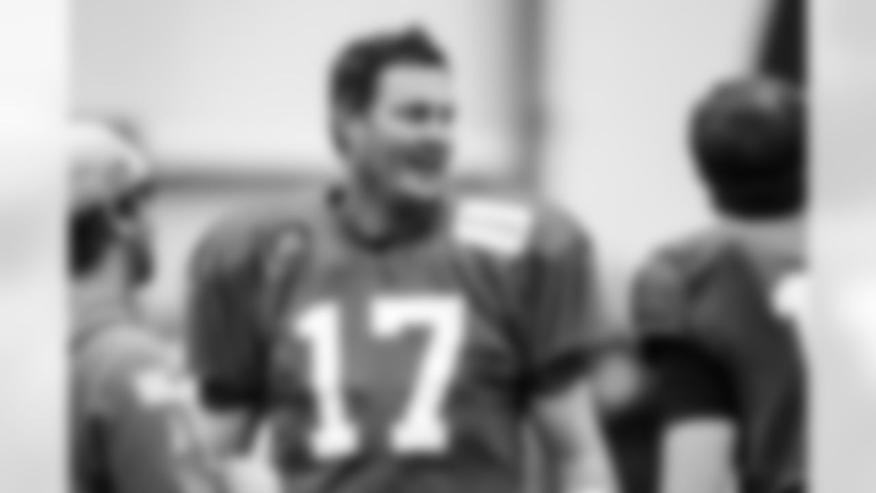 QuarterbacksCam Turner and QB Philip Rivers #17