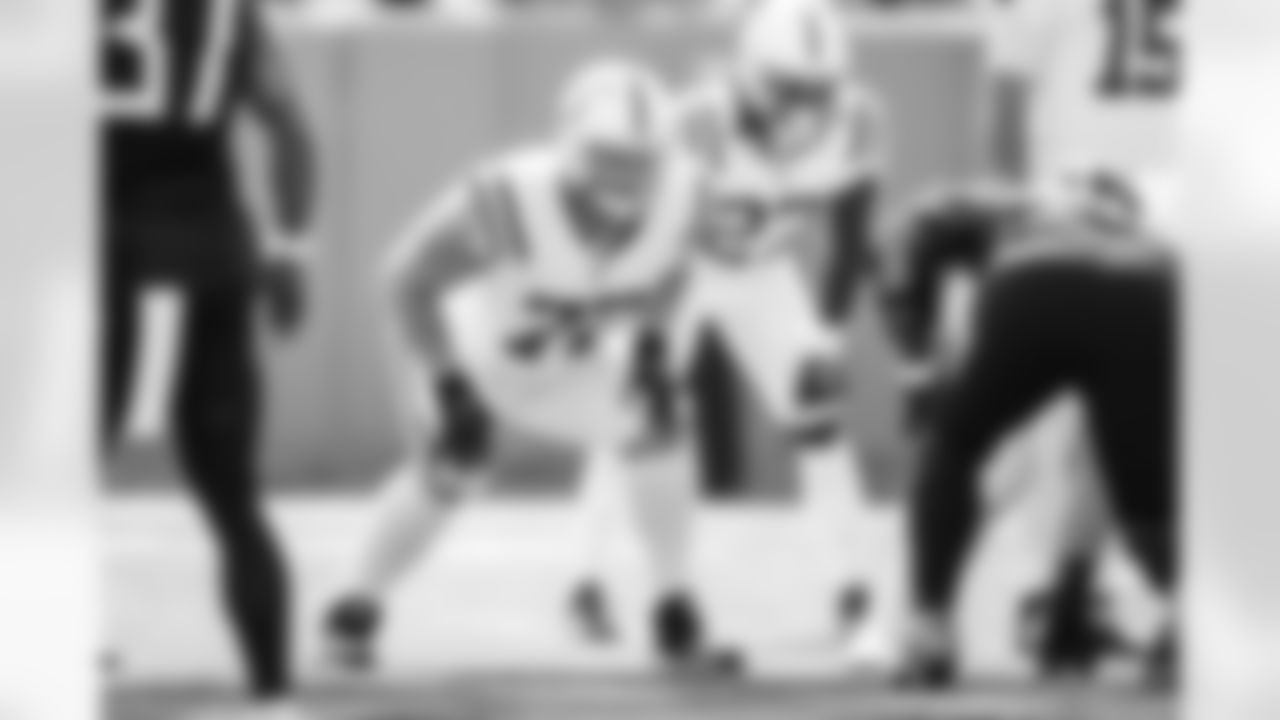 T Braden Smith #72 and T Braden Smith #72