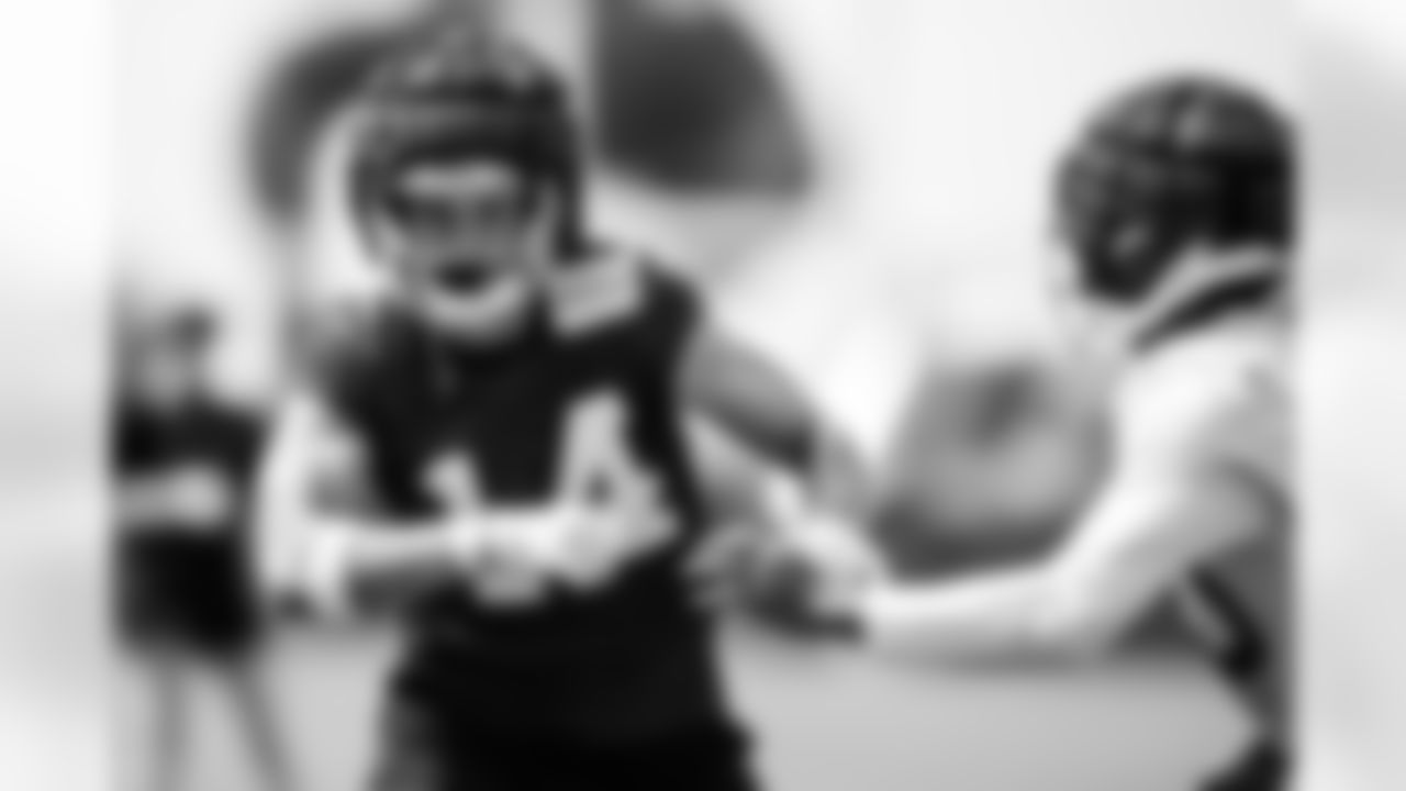 14 WR Alec Pierce