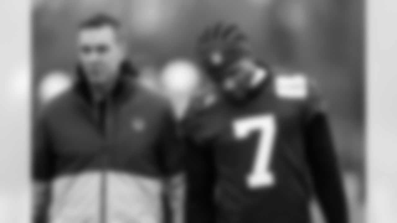 Lou Anarumo Defensive Coordinator and CB Charvarius Ward #7