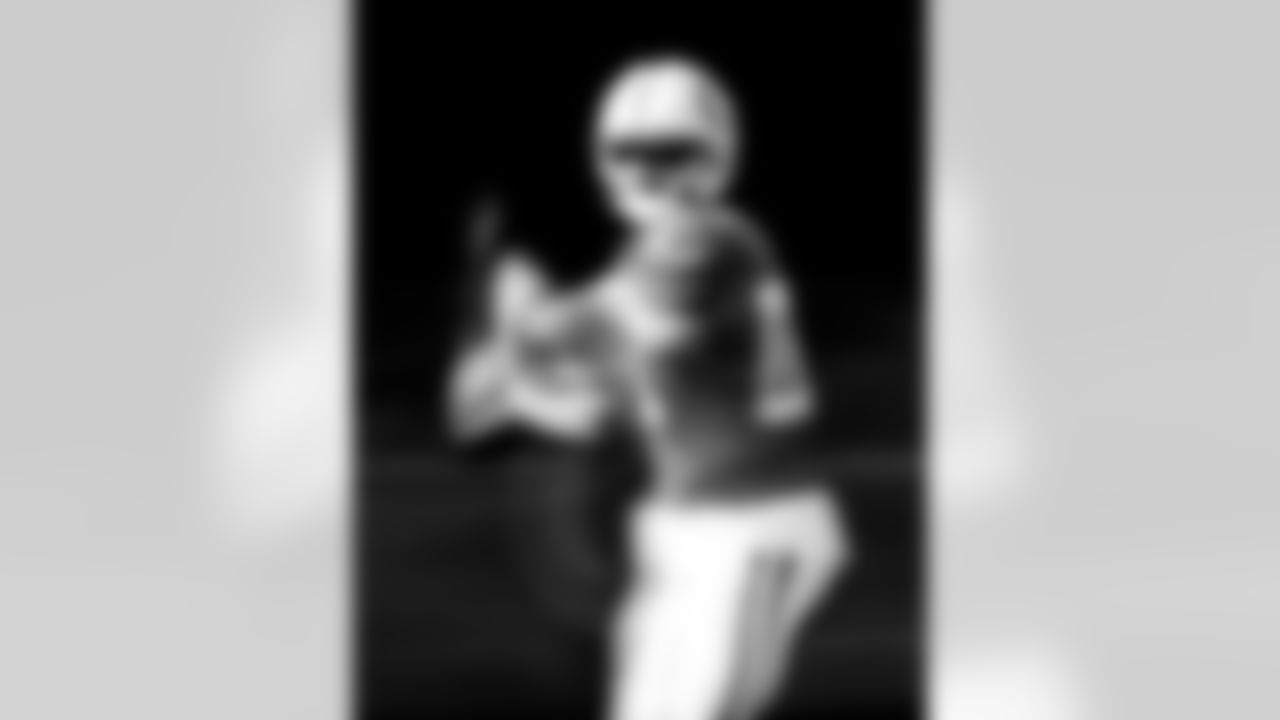 QB Daniel Jones #17