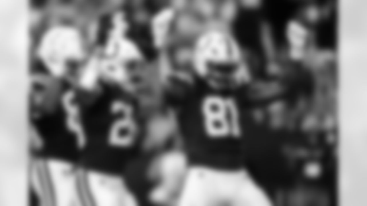 CB Mekhi Blackmon #29 and TE Mo Alie-Cox #81