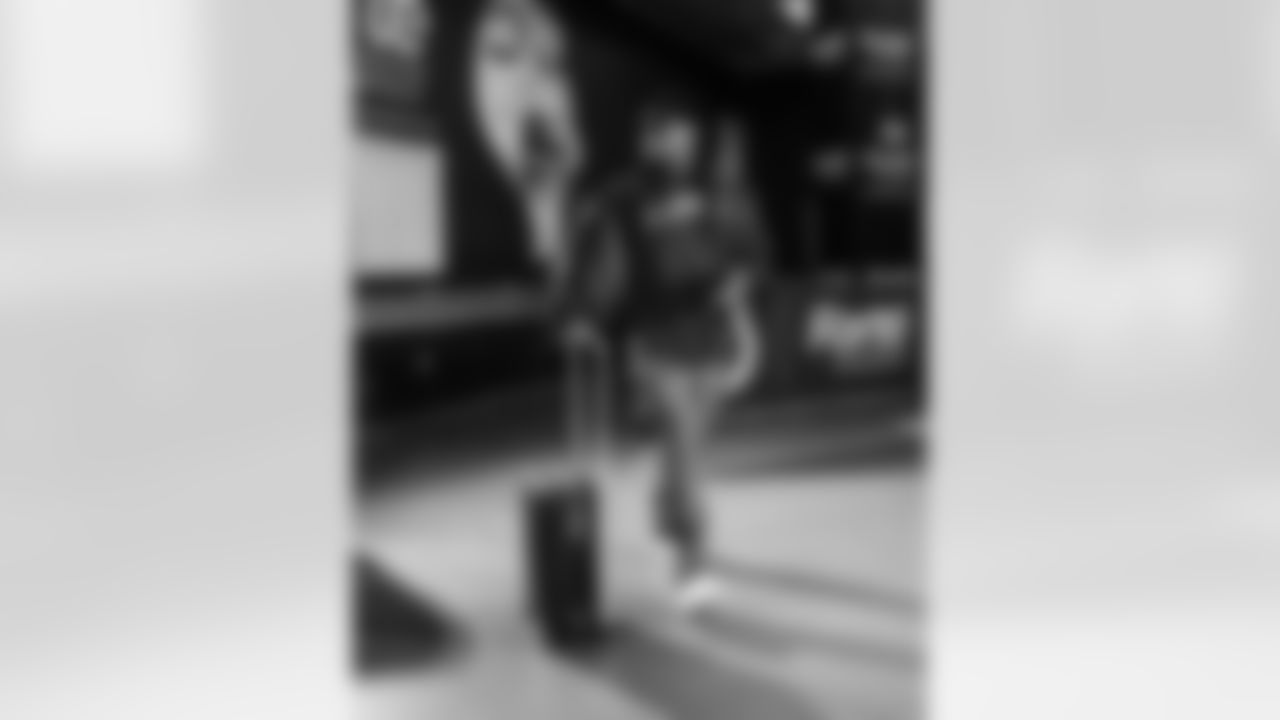 LB Buddy Johnson #59