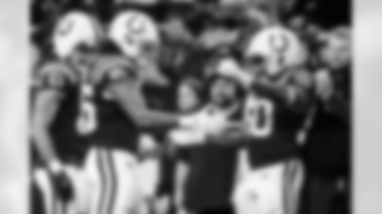 TE Kylen Granson #83, TE Drew Ogletree #85 and LB Segun Olubi #50