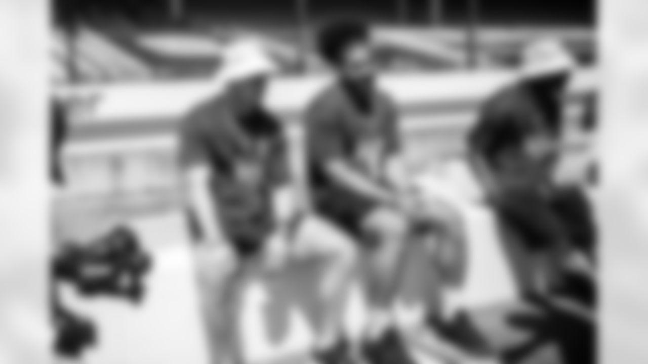 SHunter Wohler#30 and DEJT Tuimoloau#91