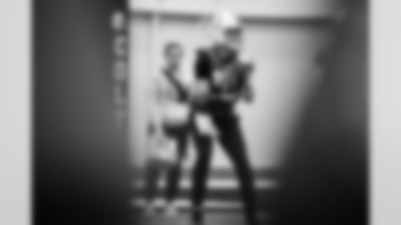 QB Riley Leonard #15