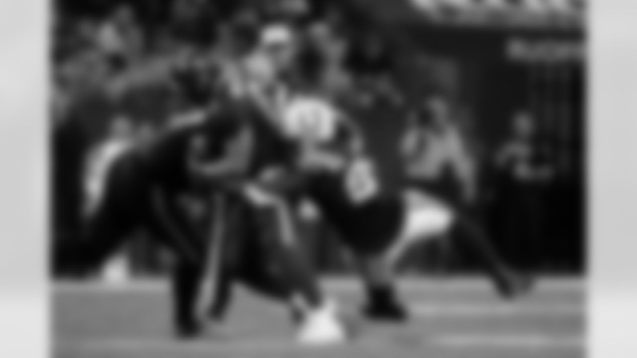 94 DE Tyquan Lewis