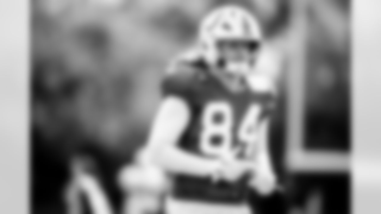 TE Tyler Warren #84