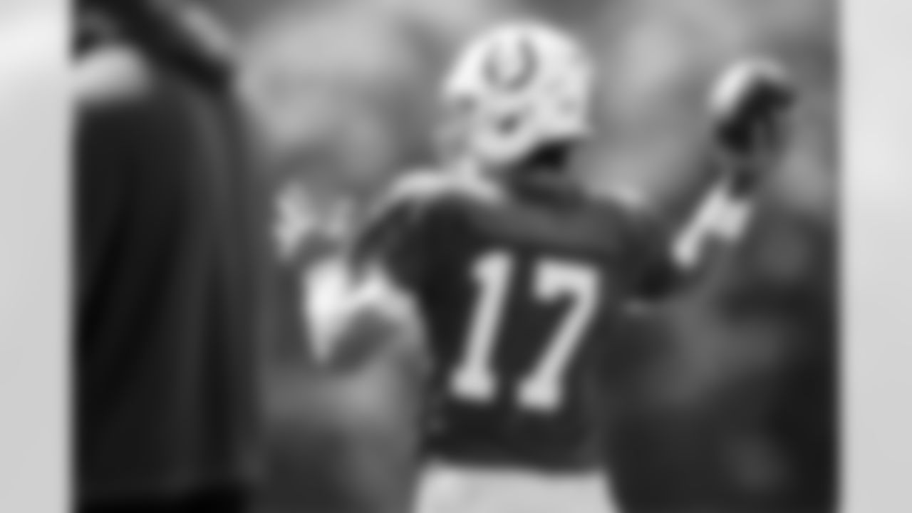 QB Daniel Jones #17