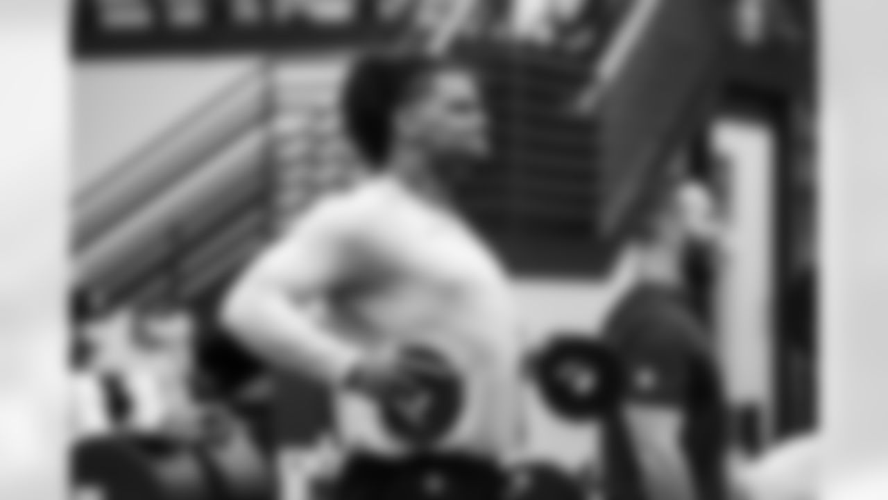 85 TE Andrew Ogletree