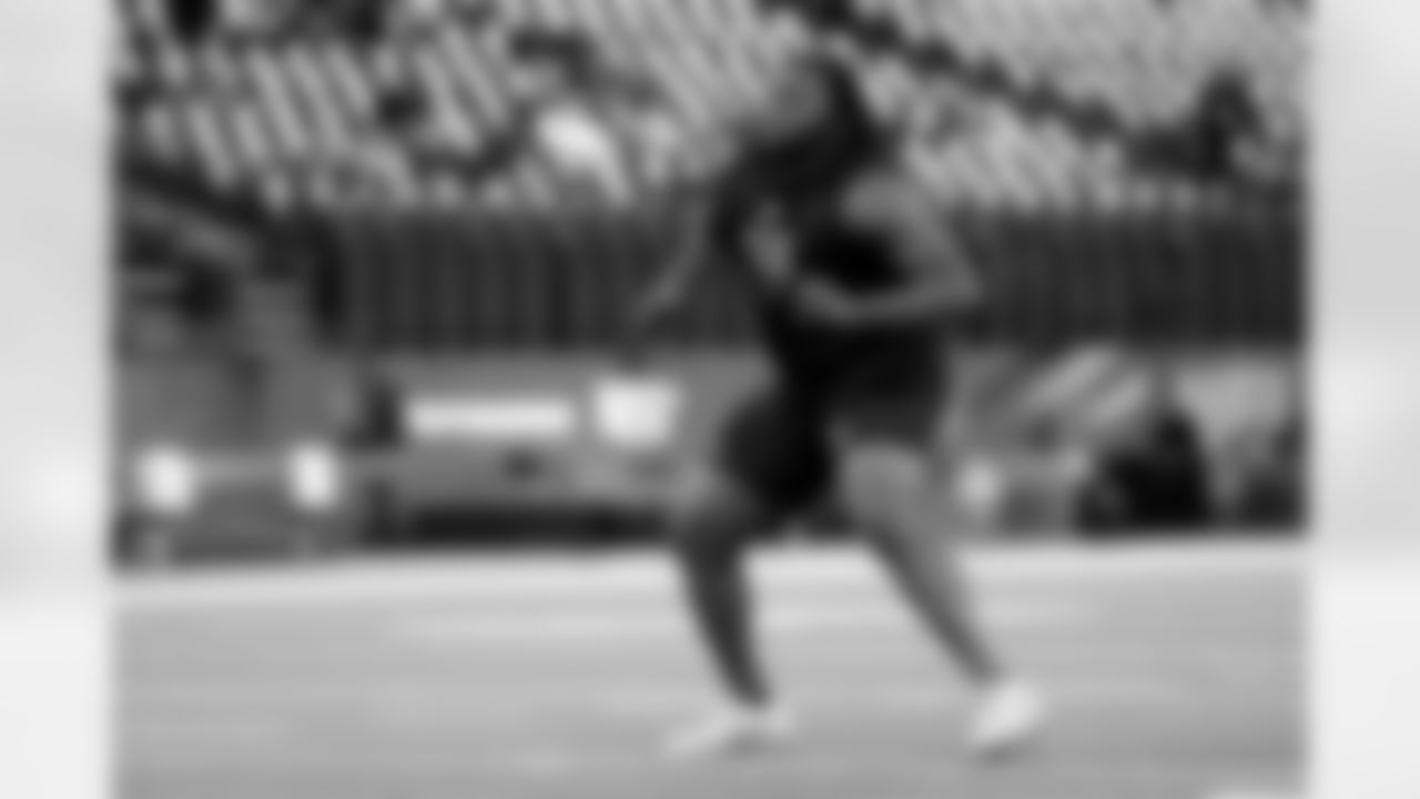 Auburn offensive lineman Jeremiah Wright (56) participates in a drill during the 2026 NFL Scouting Combine on Sunday, March 1, 2026 in Indianapolis, Indiana. (Lauren Leigh Bacho/NFL)