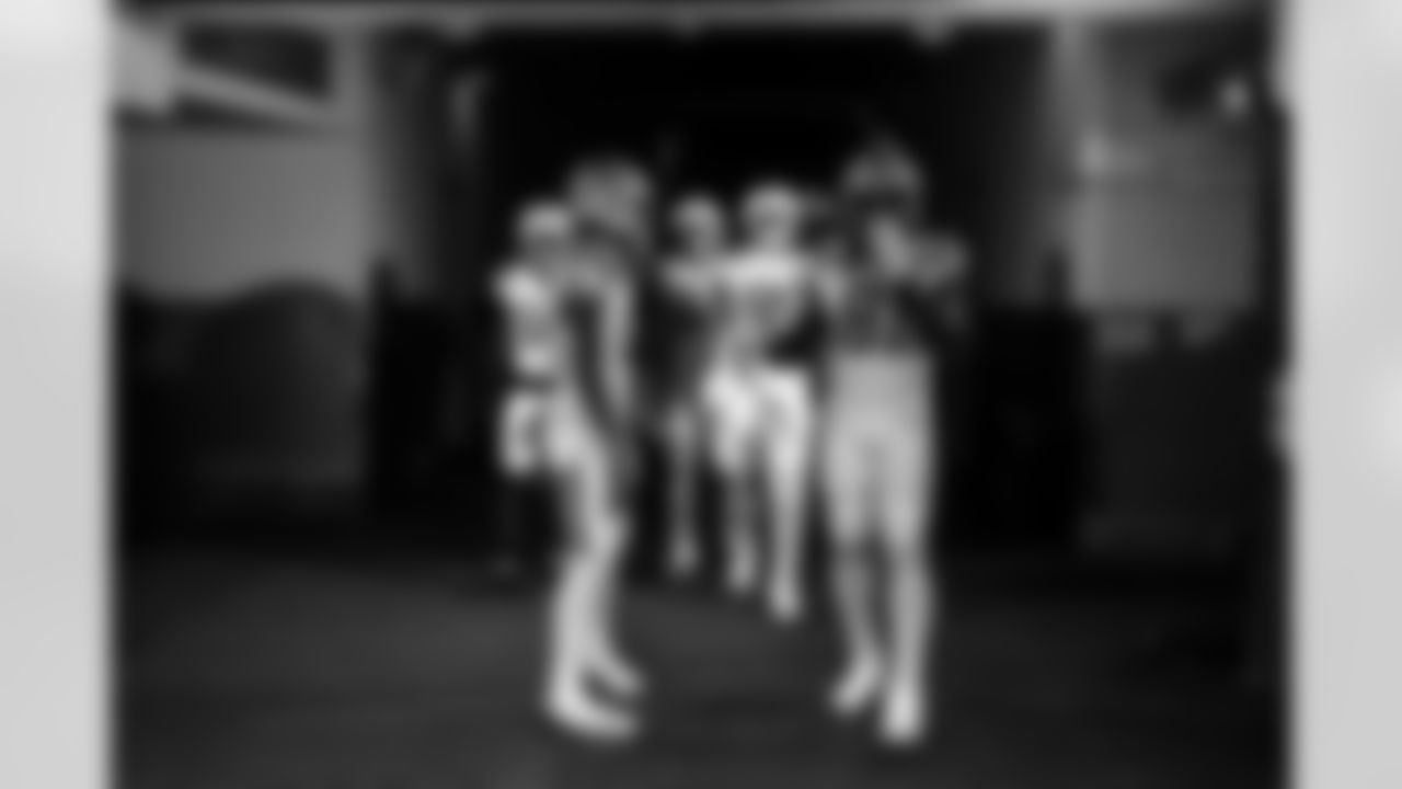 WR Adonai Mitchell #10, WR Michael Pittman Jr. #11, TE Tyler Warren #84, TE Drew Ogletree #85 and TE Mo Alie-Cox #81