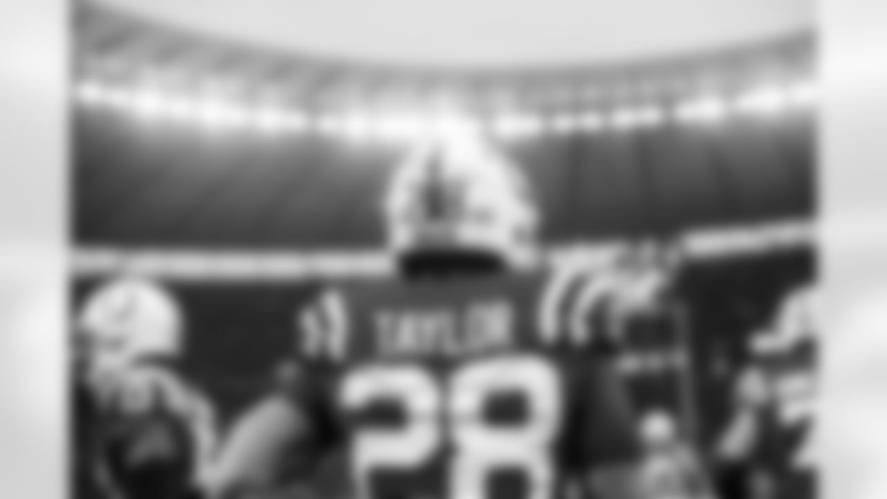 RB Jonathan Taylor #28