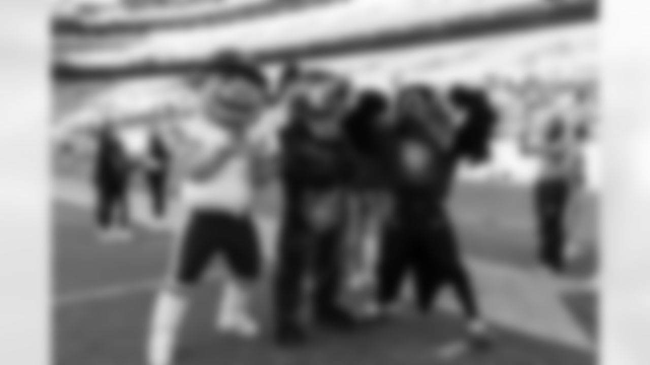 championship-girlsflag-commanders-0081