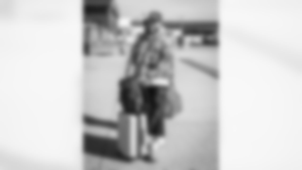 10262025 WK8 IAD Arrivals16665