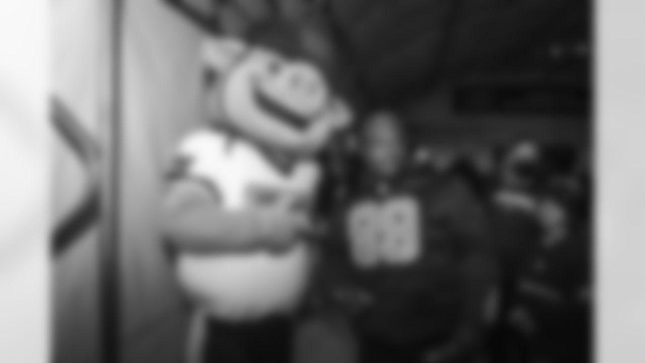 01082023 Week 18 WAS vs DAL Activations KC24223