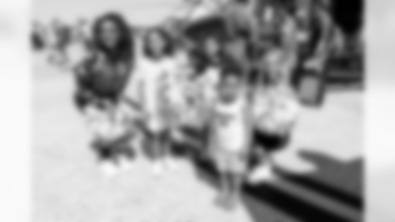 Joint Base Andrews airshow Salute activation (Alyssa Howell/ Washington Commanders)