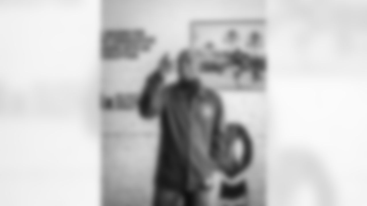 10242024 Darrell Green Suites Reveal KC67900