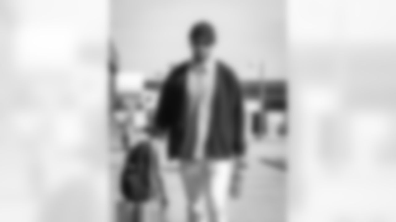 10262025 WK8 IAD Arrivals16614