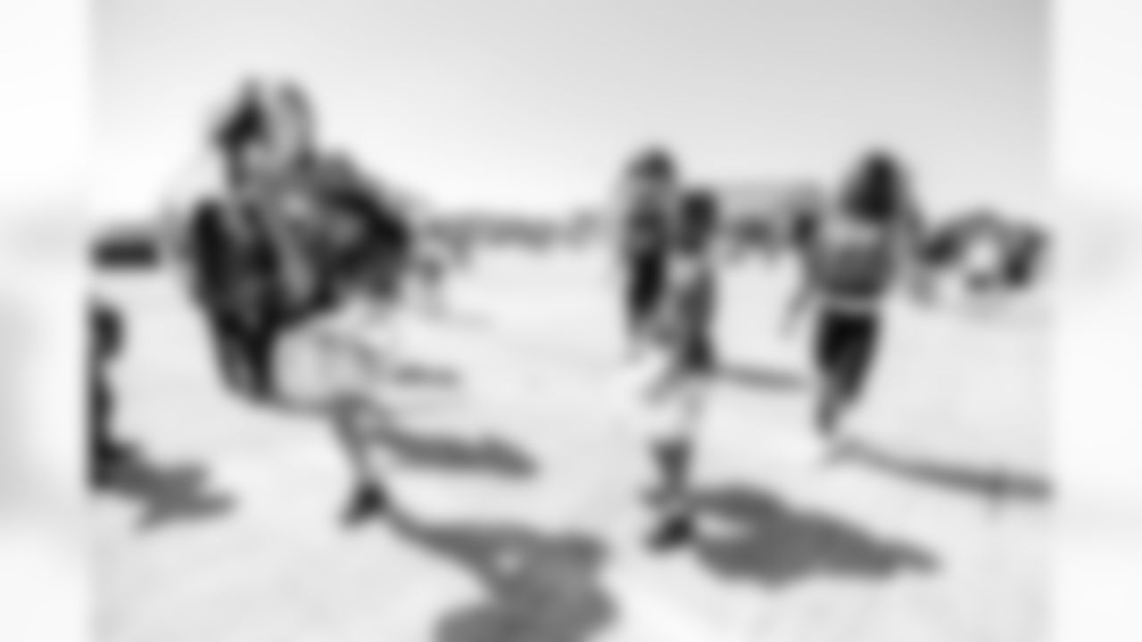 Joint Base Andrews airshow Salute activation (Alyssa Howell/ Washington Commanders)