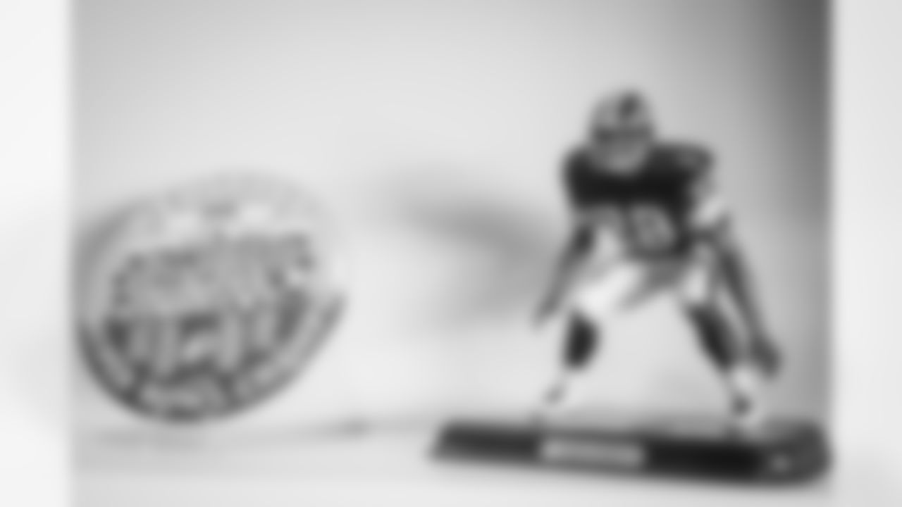 10242024 Darrell Green Suites Reveal KC67846