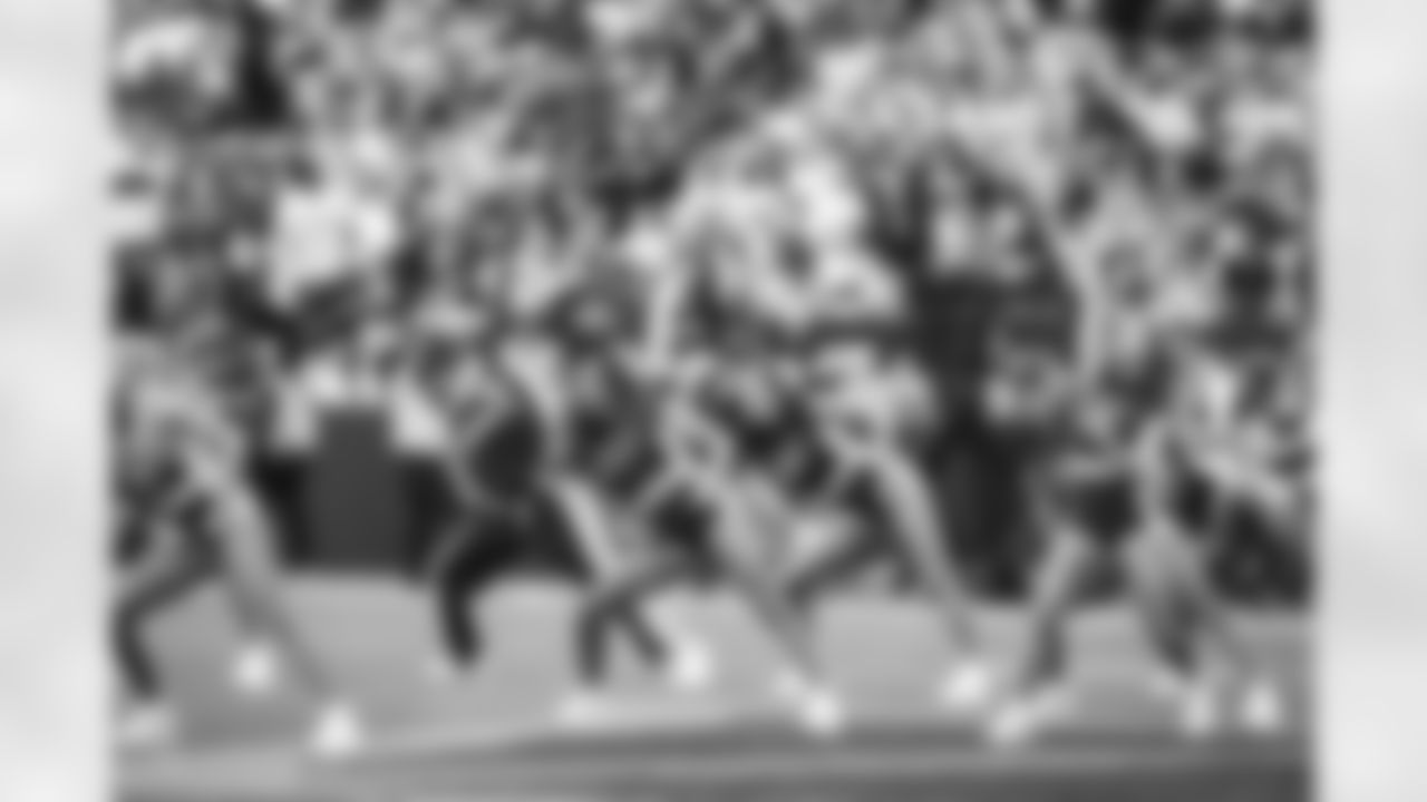 LANDOVER, MD – NOV 09: Command Force dancing at Northwest Stadium on AUGUST 18, 2025 in Landover, MD (Photo by Taylor Sims for Washington Commanders\