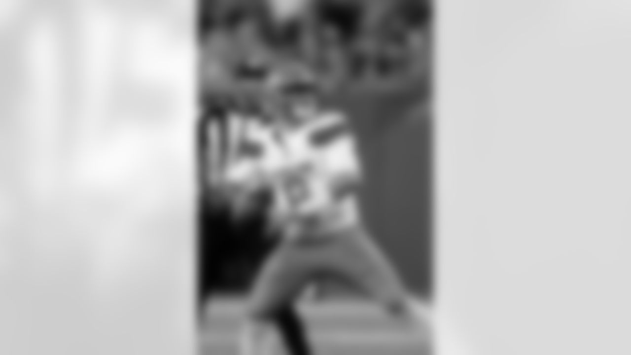 Cleveland Browns quarterback David Blough (9) plays against the Washington Redskins during the second half of an NFL preseason football game, Thursday, Aug. 8, 2019, in Cleveland. (AP Photo/Ron Schwane)